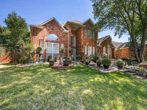 3808 Maywood Dr, Carrollton, TX 75007-1918