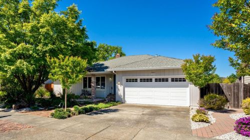 215 Simone Pl, Santa Rosa CA  95409-3736 exterior
