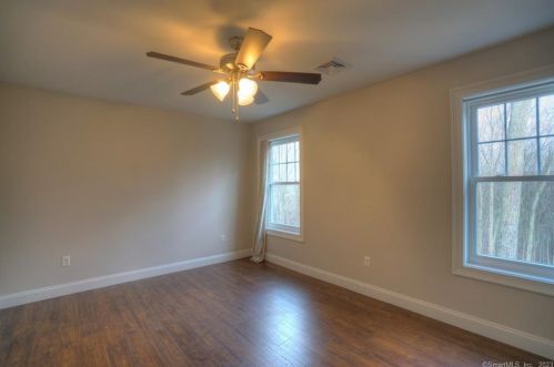 180 Briar Hill Rd, Groton CT  06340-2652 exterior