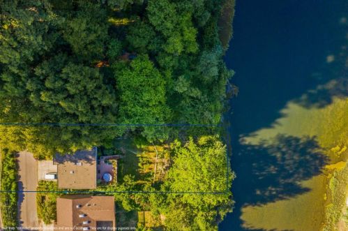 19533 Redwood Dr, Russian River, CA 95462-9761