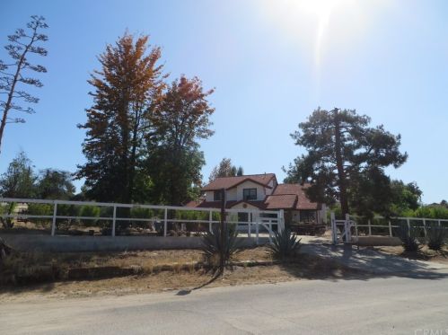 32155 Jennifer Dr, Wildomar, CA 92595-9400