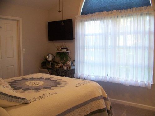 1509 Harvest Dr, Easton PA  18040-7976 exterior