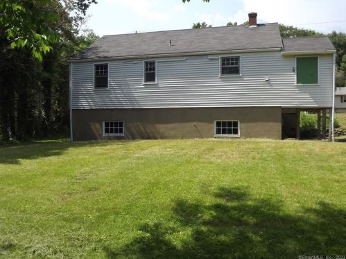 112 Clark Gates Rd, Moodus, CT 06469-1223
