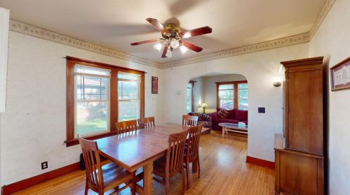 106 Lake St, Beaver Dam, WI 53916-1228