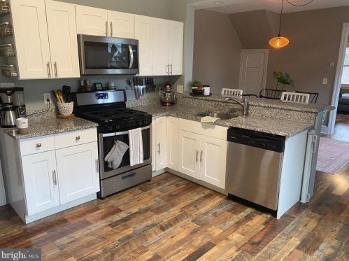 335 Harding Blvd, Norristown PA  19401-3228 exterior