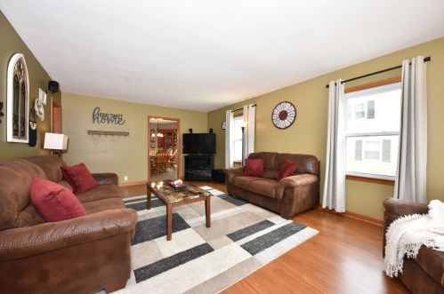 540 Seventh St, Hartford, WI 53027-1316