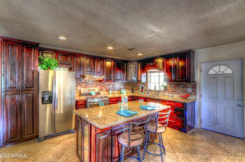 16350 Johnson Rd, Maricopa, AZ 85139-3336