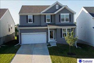 8814 Wyoming St, Omaha, NE 68122-5247