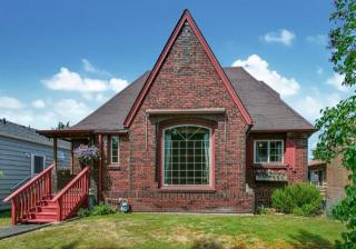 4157 15th Ave, Seattle, WA 98105-6250