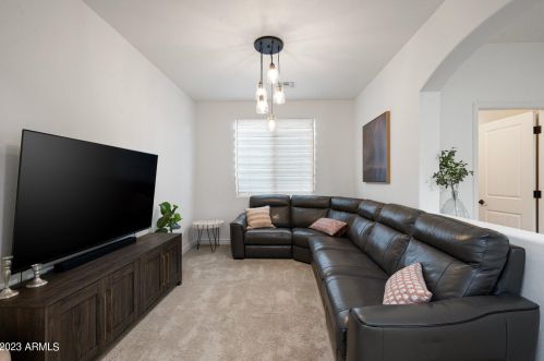 28305 44th Way, Cave Creek AZ  85331-3641 exterior