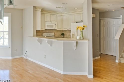 101 Sheffield Ct, Parsippany NJ  07834-3436 exterior
