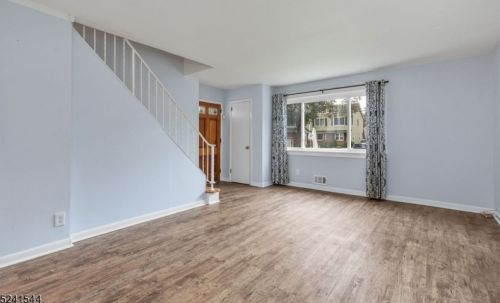 336 Hoe Ave, Scotch Plains NJ  07076-1135 exterior