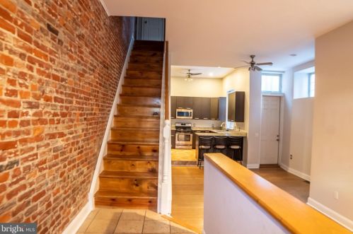 234 Fairmount Ave, Philadelphia PA  19123-2927 exterior