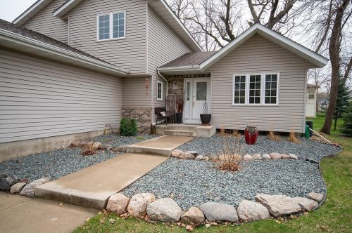 548 Woodland Trl, Medford, MN 55049-8208