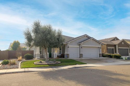 314 Parliament Way, Newman, CA 95360-9559