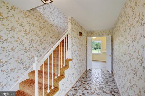 10711 Kettle Run Rd, Nokesville VA  20181-1715 exterior