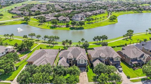 4616 La Escalona Dr, League City, TX 77573-4698