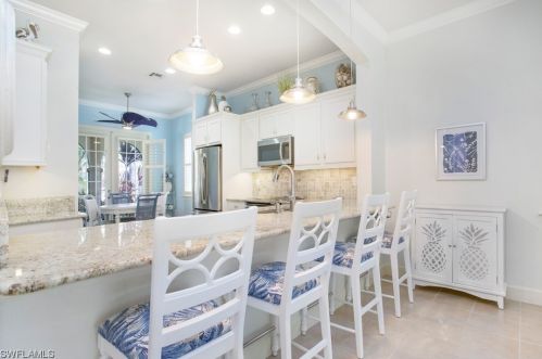 8190 Valiant Dr, Naples, FL 34104-6669