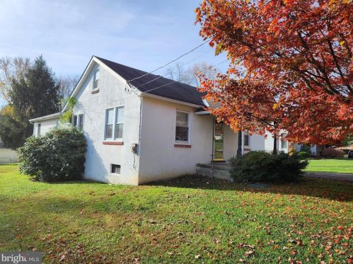 3706 Humpton Rd, Downingtown PA  19335-2126 exterior