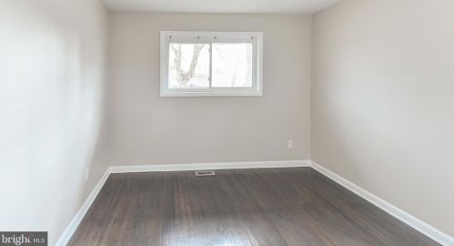 1102 Cumberland Ave, West Deptford NJ  08096-3041 exterior