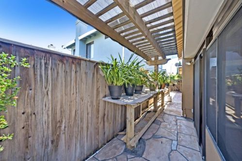 4541 Ojai Loop, Union City CA 94587-5428 exterior