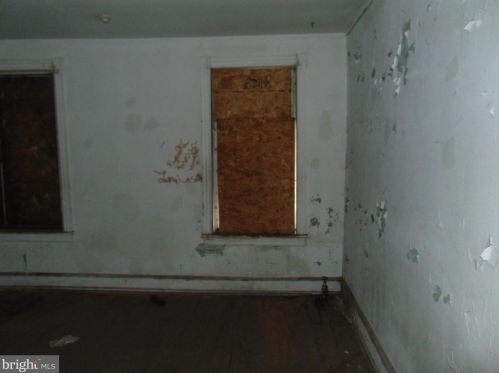 950 Pne St, Camden NJ  08103-2519 exterior