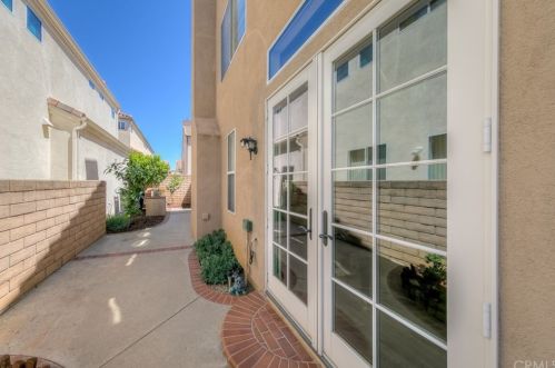 1519 Kinsler Ct, Brea CA  92821-2740 exterior