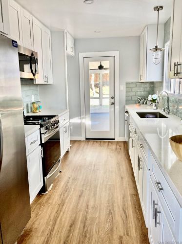 4863 Kesling Ct, San Diego, CA 92117-3128