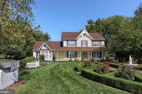 1969 Millport Rd, Lancaster PA  17602-4117 exterior