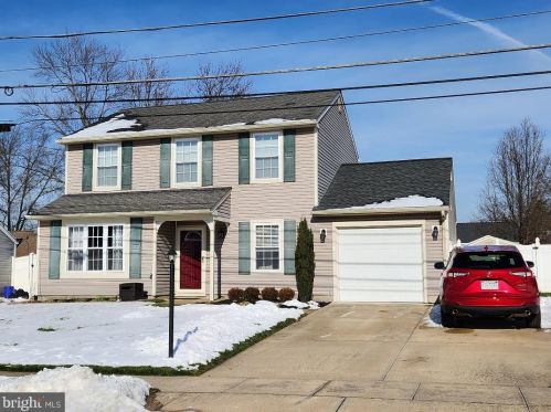 505 Anne Ln, Fairless Hills, PA 19030-3801