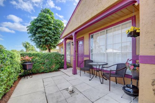 10670 Bobbie Ln, West Palm Beach, FL 33411-3041
