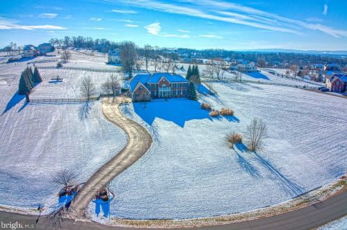 41025 Tesla Ct, Waterford, VA 20197-1289