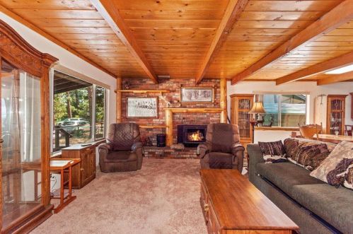 241 Whipple Dr, Big Bear City CA  92314-9752 exterior