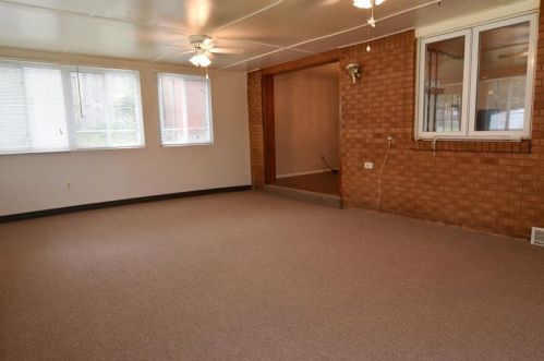 736 Sara Ln, Verona PA  15147-2637 exterior