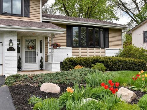 6834 Plymouth Ave, Minneapolis, MN 55427-4644