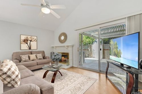 2684 River Trail Rd, Orange, CA 92865-2013