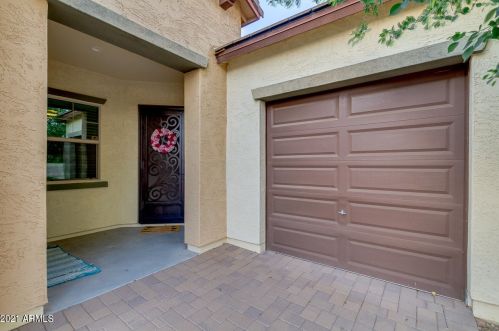 3586 Ivanhoe St, Gilbert, AZ 85295-3498