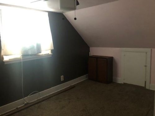 1921 Ridge Ave, New Kensington PA  15068-4041 exterior