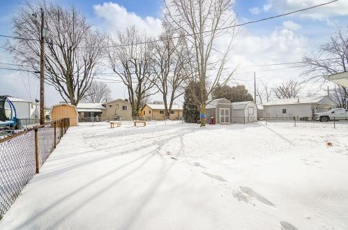 769 Brookdale Dr, West Jefferson OH  43162-1057 exterior