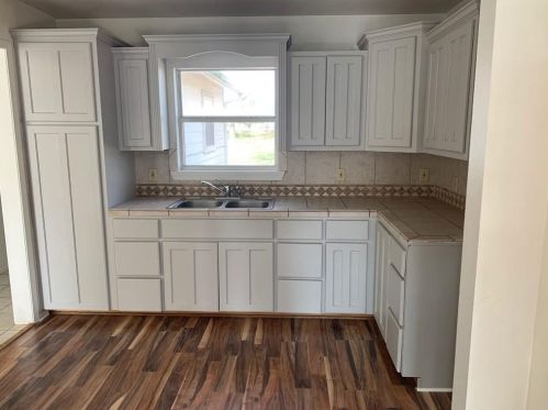 920 Haley Ave, Rockdale, TX 76567-2736