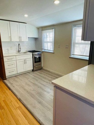 146 Colonial Ave, Williston Park NY  11596-1527 exterior