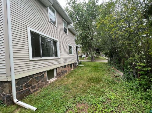 1001 12th Ave, Duluth MN  55805-1566 exterior