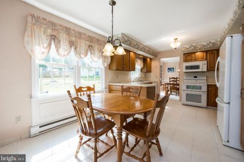 209 Knapp Rd, Lansdale PA 19446-1731 exterior