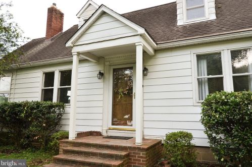 5978 Summit Bridge Rd, Blackbird, DE 19734-9372