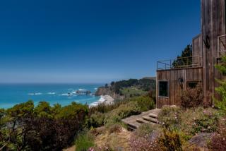 800 Highway 1, Albion, CA 95410-9706