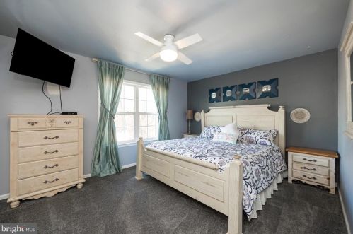 342 Donofrio Dr, Downingtown PA 19335-2854 exterior