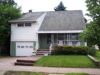 17 Landon Ave, Wilkes Barre, PA 18704-5114