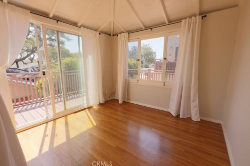 280 Orizaba Ave, Long Beach CA 90814-2453 exterior