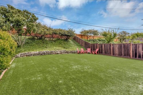 2671 Cottonwood Dr, San Bruno CA  94066-2619 exterior