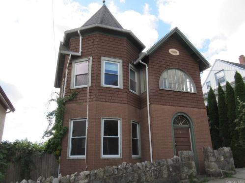 11 Schneider Ave, Highland Falls NY  10928-1409 exterior